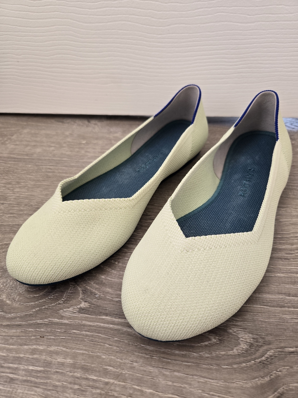 Rothy's Limited Colorway Sour Apple Round Toe Flat Mint Green 9.5